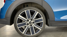 MINI Hatchback 1.5 Cooper Exclusive Premium 5dr Auto Petrol Hatchback